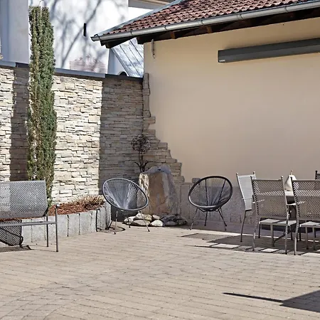 Hof Almfrieden - Dormitz 那塞雷思