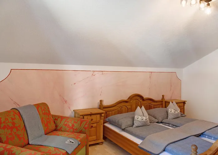 Hof Almfrieden - Dormitz דירה נאסריט