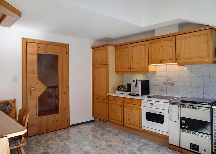 Hof Almfrieden - Dormitz * 나서레이스